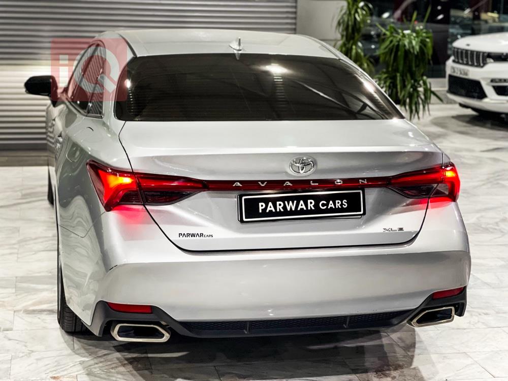 Toyota Avalon